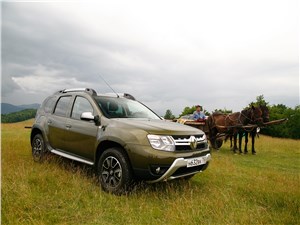 Предпросмотр renault duster 2015 вид спереди