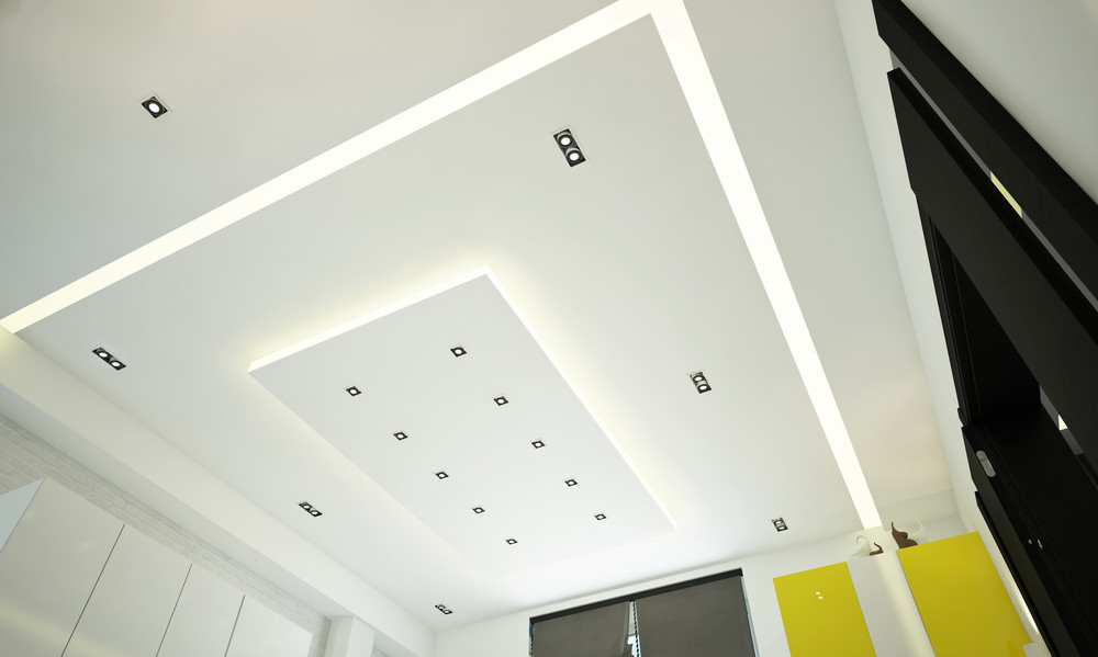 Оригинальный дизайн белого потолка с подсветкой в интерьере функциональной кухни