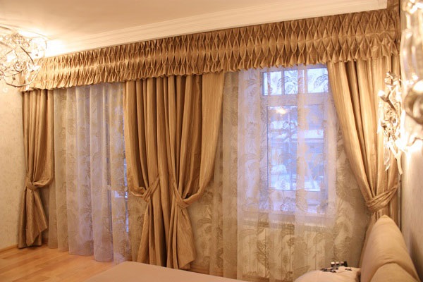 Классические шторы для гостиной