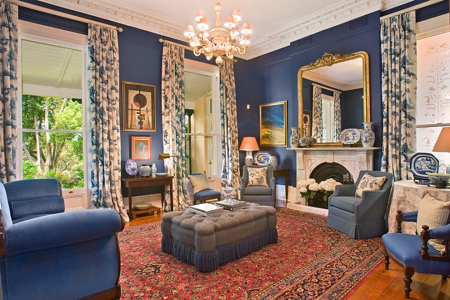 Викторианский стиль в интерьере с синими обоями