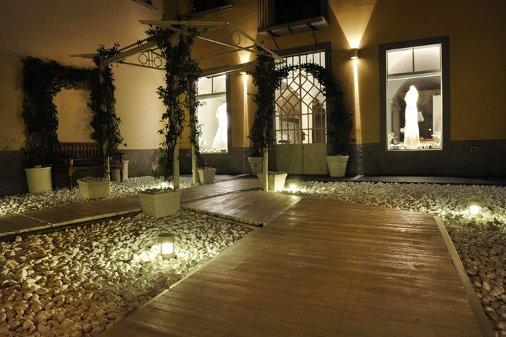 Восхитительный дизайн интерьера свадебного салона Mariage Vergalli Design & Furniture в Италии