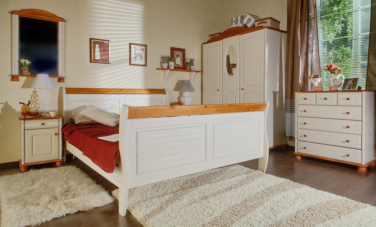 Мебель для спальни из вишни и клена