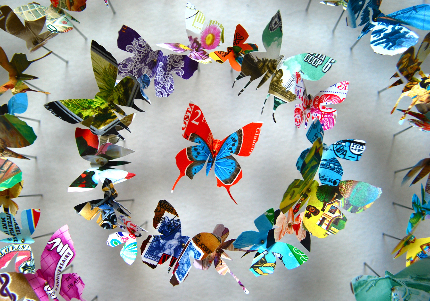 Красивые бабочки из бумаги для декора интерьера
