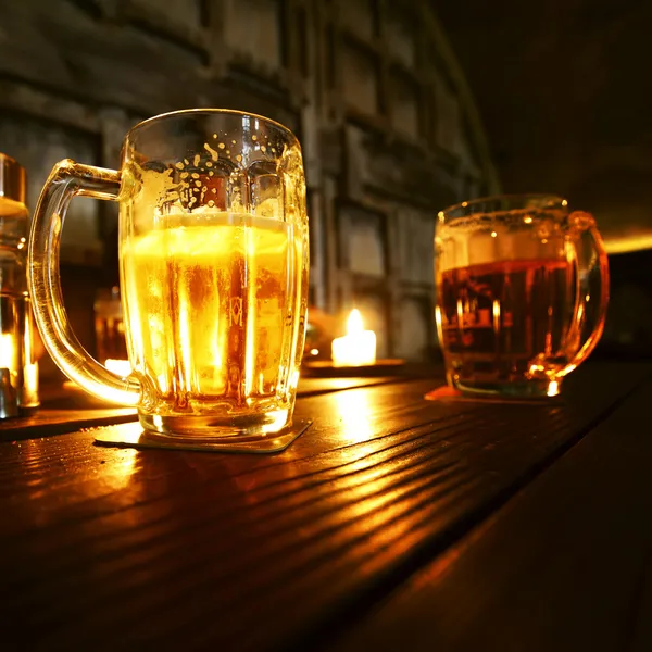 Кружки пива — стоковое фото