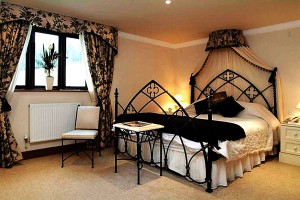 Gothic-Bedroom