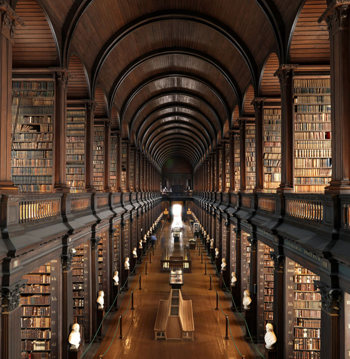 Величественные библиотеки мира: Trinity College Library