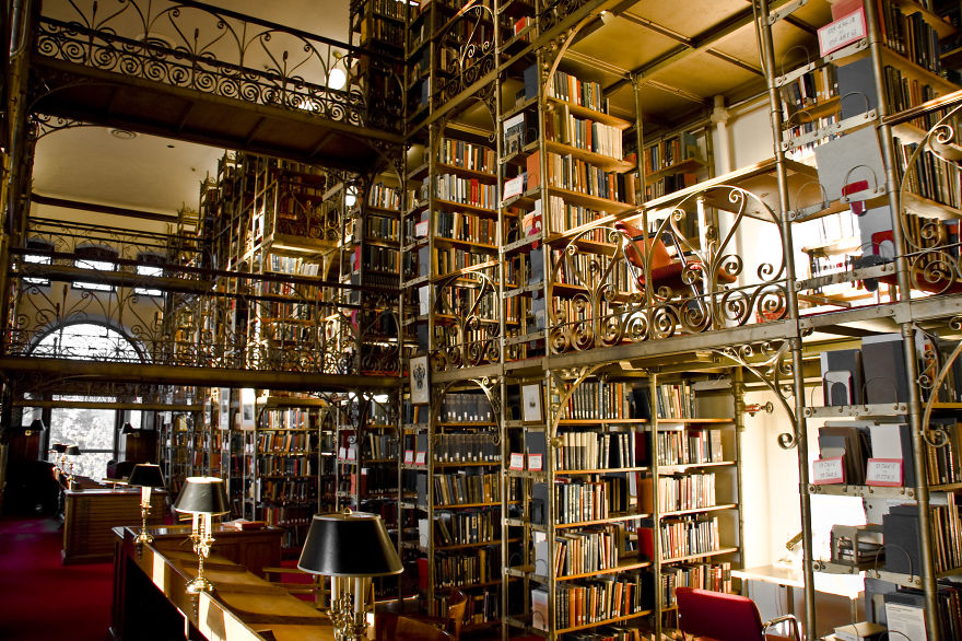 Величественные библиотеки мира: Центральная университетская библиотека Лёвена