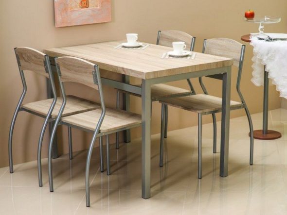 кухонный стол и стулья Астро