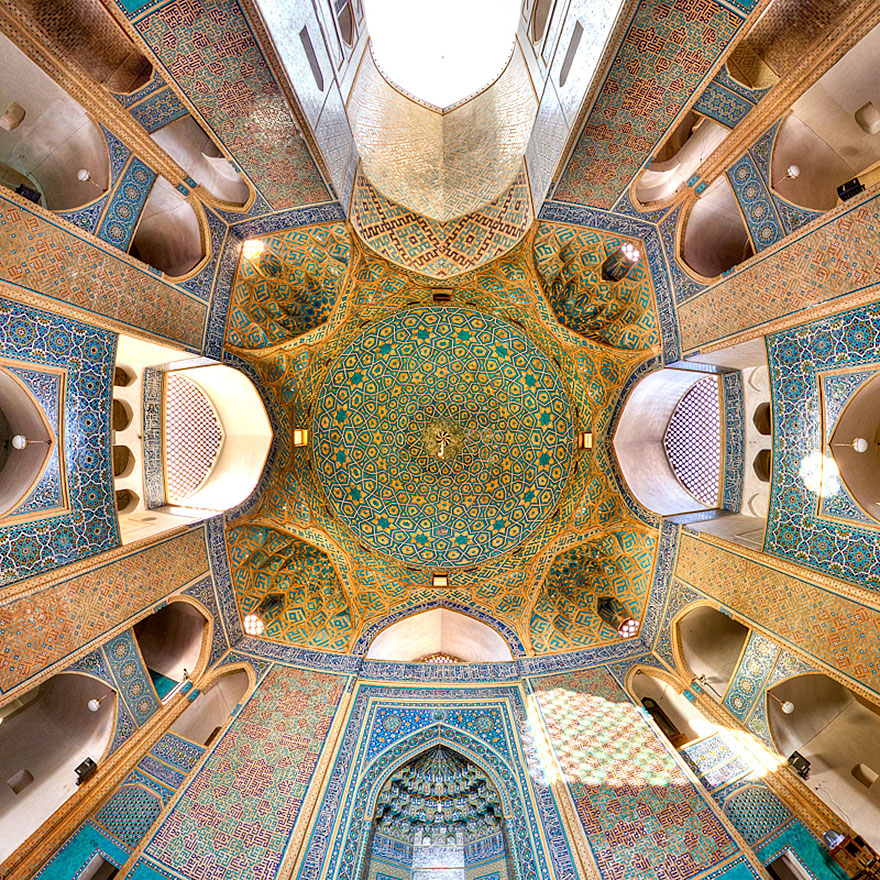 Завораживающие интерьеры мечетей в фотографиях Мохаммада Ганжи-10