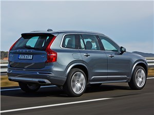 Предпросмотр volvo xc90 2015 вид сзади