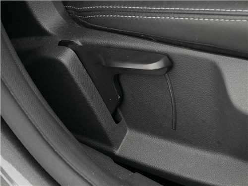 Предпросмотр ford focus 2014 передние кресла