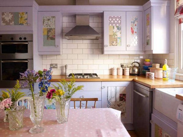 сиреневый цвет в интерьере кухни