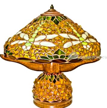 Лампа из натурального янтаря 