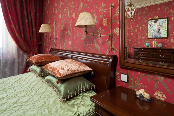 Классический стиль оливково-красной спальни