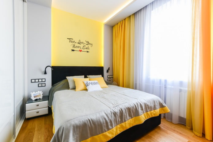 спальня в серо-желтых тонах