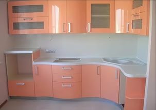 маленькая кухня в оранжевом цвете