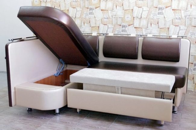 Кожаный кухонный диван с удобным раздвижным механизмом и вместительным ящиком