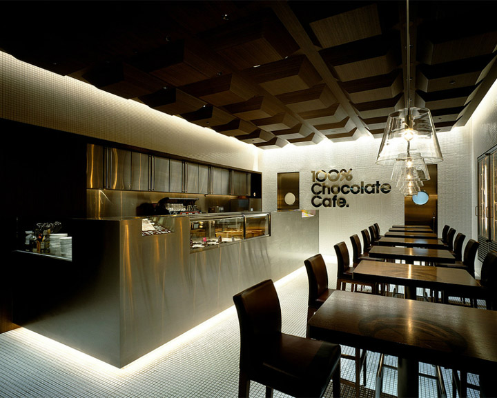 Восхитительный дизайн интерьера кафе 100% Chocolate в Японии