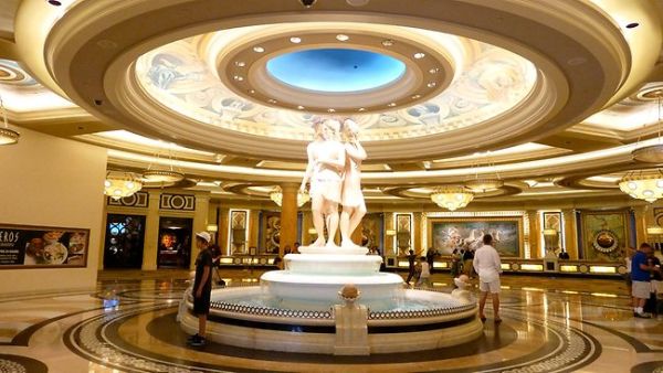 Caesars Palace в Лас- Вегасе