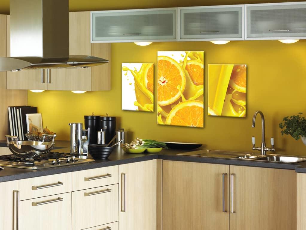 Правильно подобранные картины на кухню, сделают ее стильной, современной и уютной