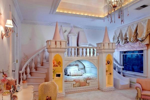 Сделать детскую комнату яркой и оригинальной можно, если оформить ее в сказочном стиле 