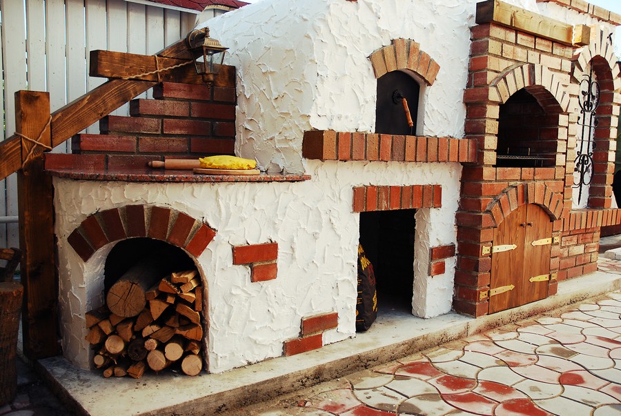 Летняя кухня в деревенском стиле от Mirza Horatiu Bogdan