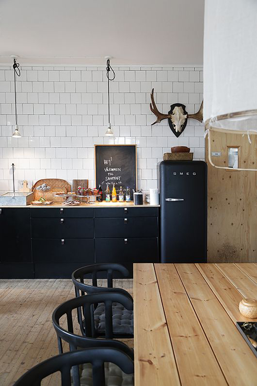 Скандинавский стиль в интерьере кухни - Фото 42