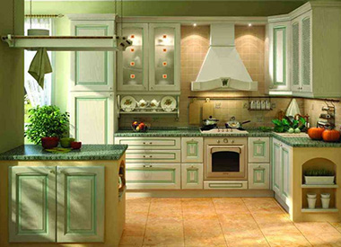 С добавлением оливкового цвета в интерьер кухни комната наполняется теплом и по-настоящему домашним уютом