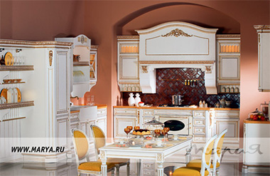 Мебель серии Rosa изготовлена из массива ясеня и представлена в классическом дизайне