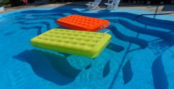 a_homebuilt_swimming_pool_thats_pretty_awesome_640_22