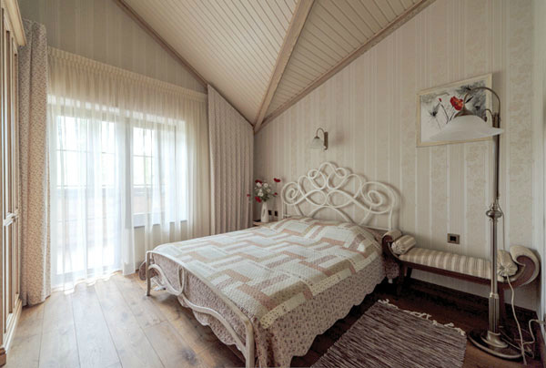 Белая доска в дизайне спальни