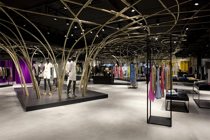 Дизайн интерьера крупного магазина одежды Smets Premium в Брюсселе
