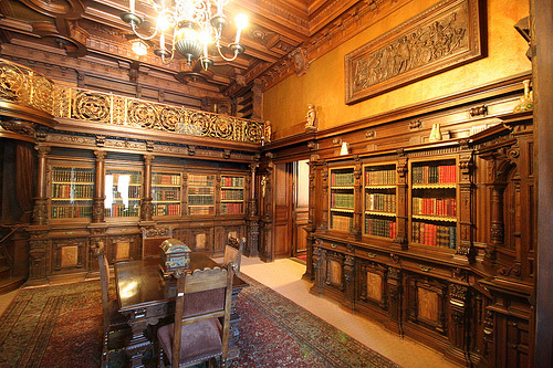 Замок Peles. Королевская библиотека (Biblioteca regala)