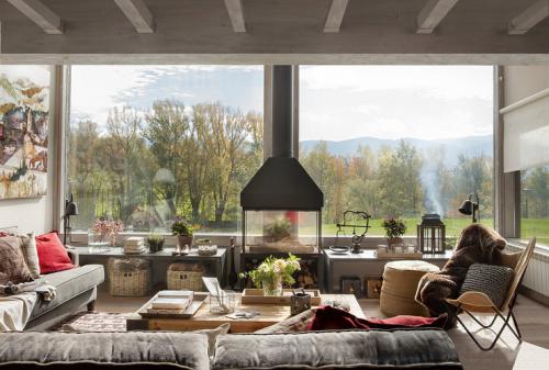 inspiring-livingrooms-with-panoramic-windows7