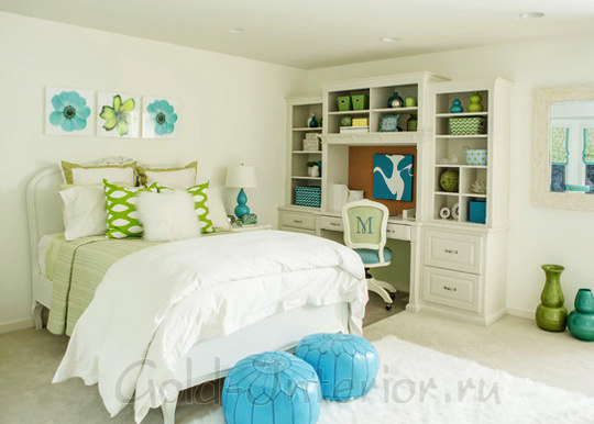 Цвет морской волны, молочный и зелёный в дизайне детской комнаты