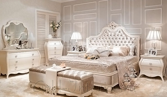 Мерцающий французский стиль в спальне