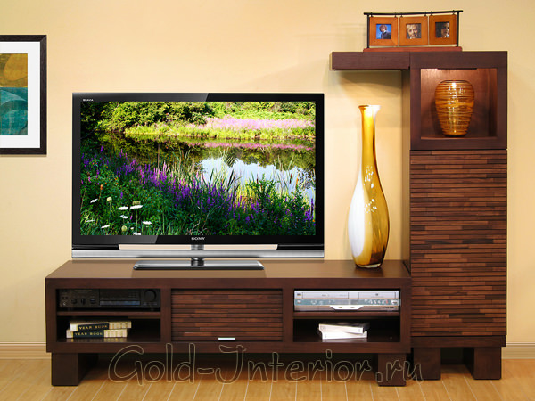 Телевизор на стене в кухне фото в интерьере