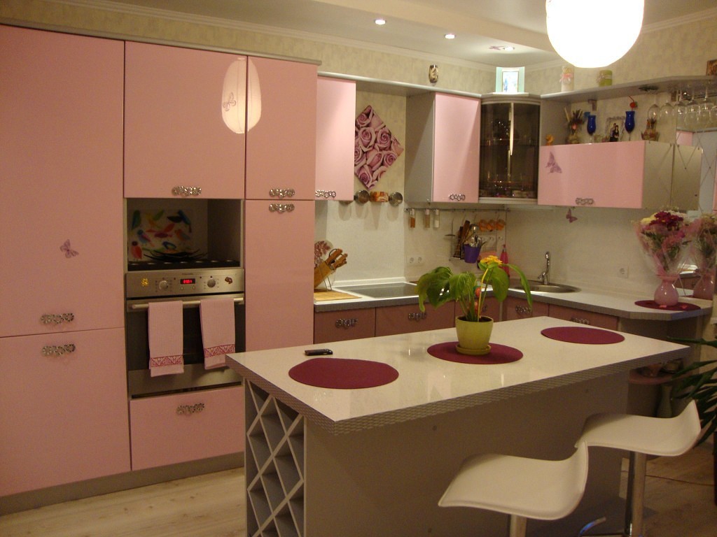 Розовая кухня: 11 цветовых решений для вашей кухни