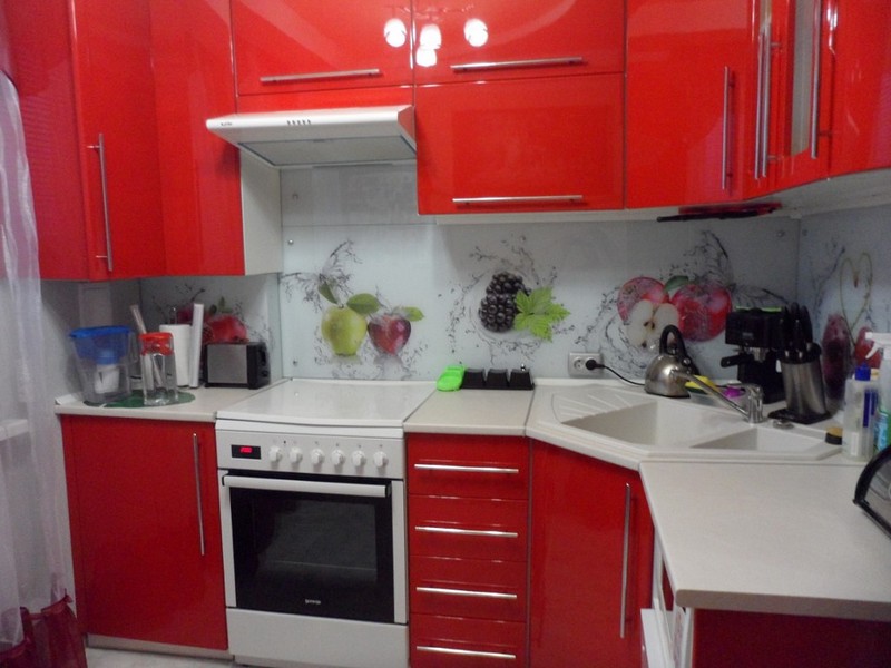 Дизайн красно белой кухни (85 реальных фото)