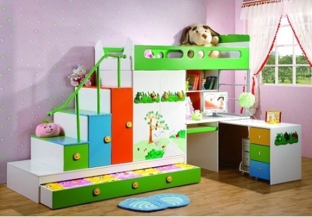 Большая радость для ребенка - это наличие собственной комнаты с оригинальными декоративными вещами и цветовой гаммой