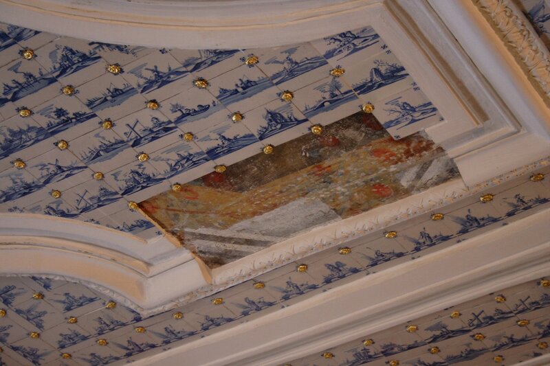 Дворец Меншикова, фрагмент старой росписи потолка
