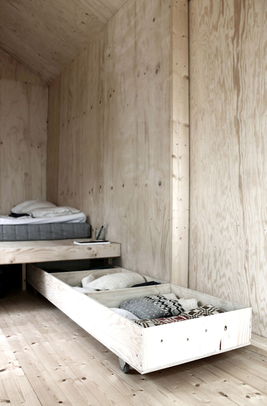 Спальня мини-дома Ermitage Cabin в Швеции
