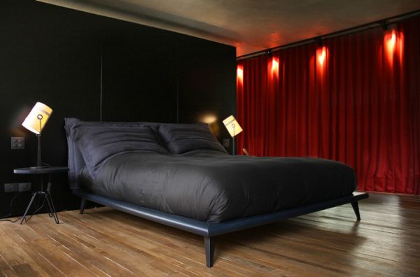 Спальня в красно-чёрном цвете