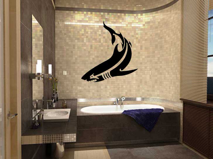 Морская тематика наклеек в ванной комнате.