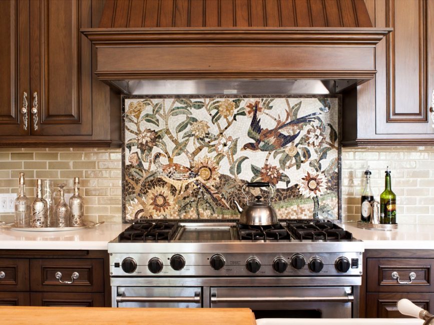 Панно-мозаика - произведение искусства на вашей кухне