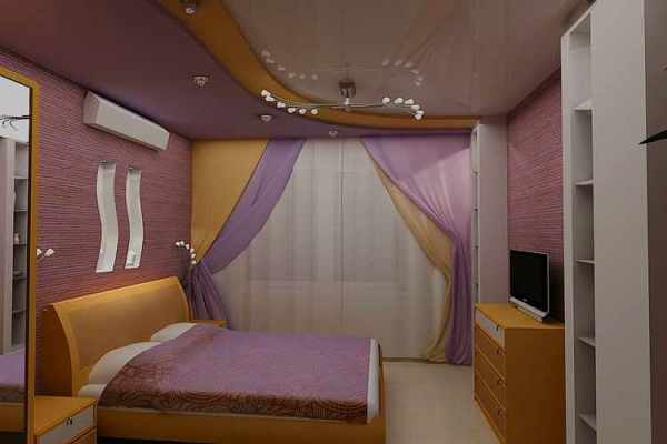 Спальня в сиреневых тонах с двухцветными шторами