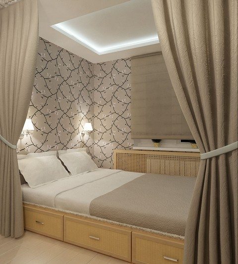 Интерьер длинной узкой спальни с расположением кровати поперек и проходом с одной стороны – цена такой планировки, экономия ценного пространства.