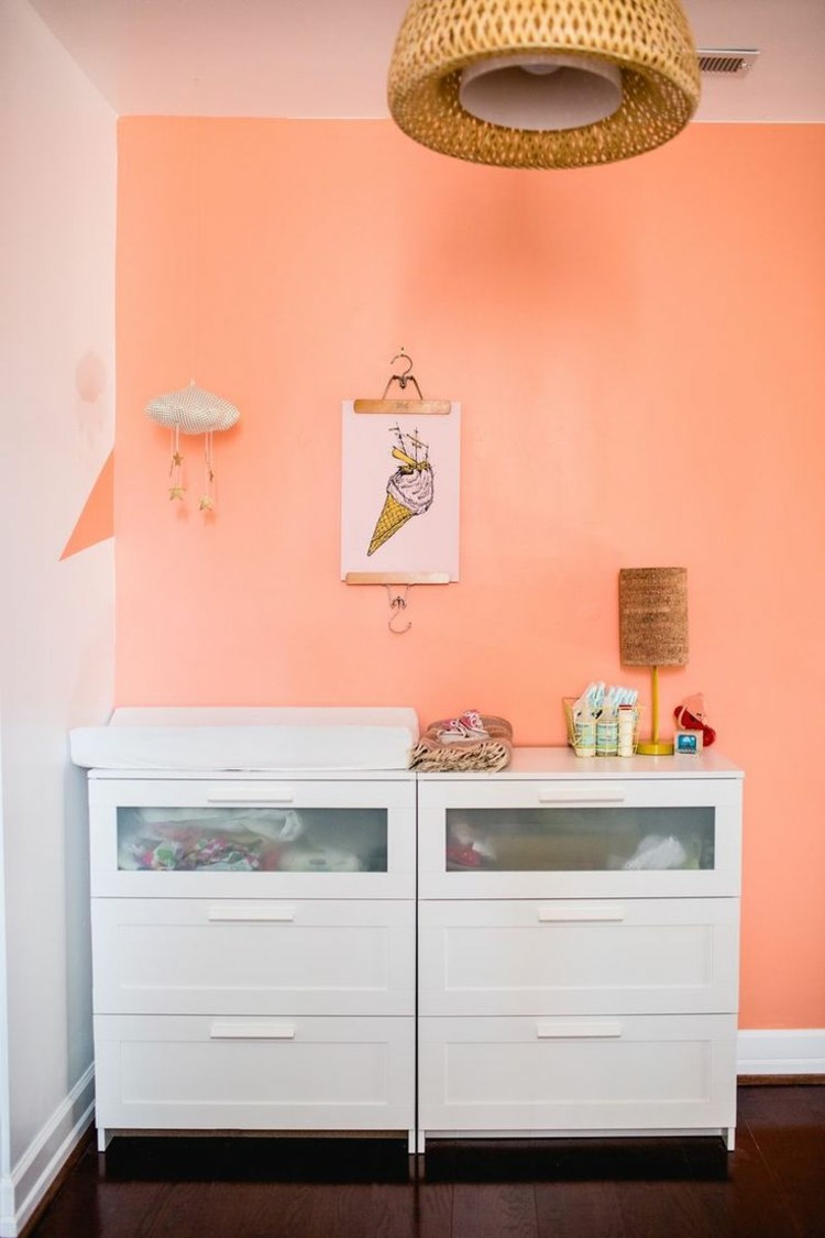 Персиковый цвет в дизайне интерьера