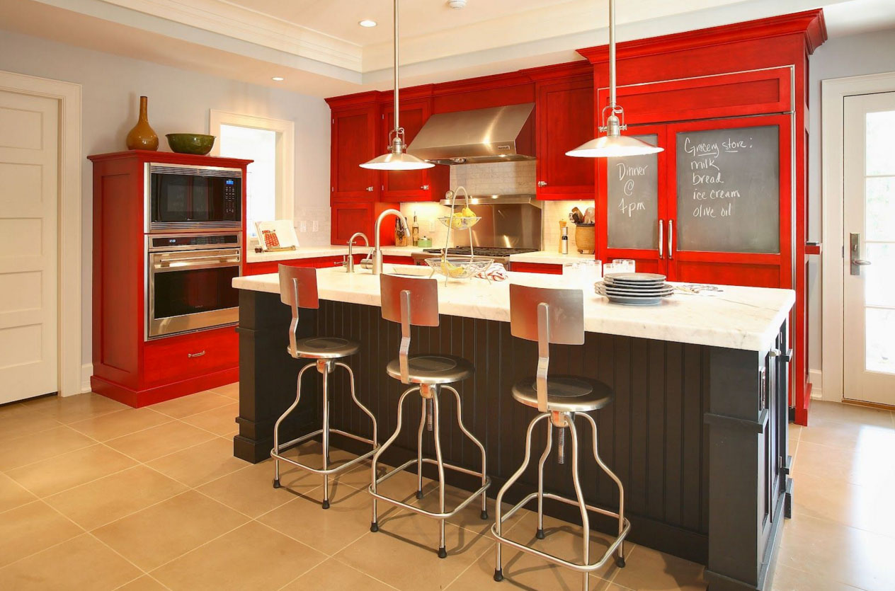 Красный, белый и черный цвета в интерьере кухни