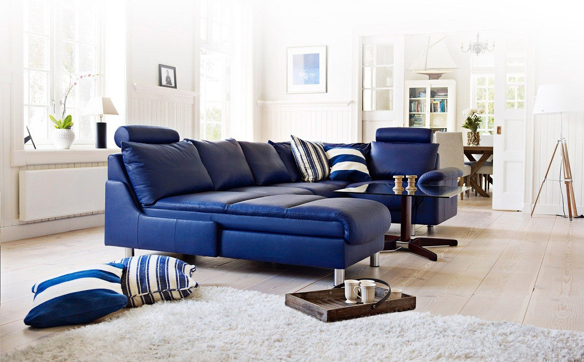 диван голубой с белым